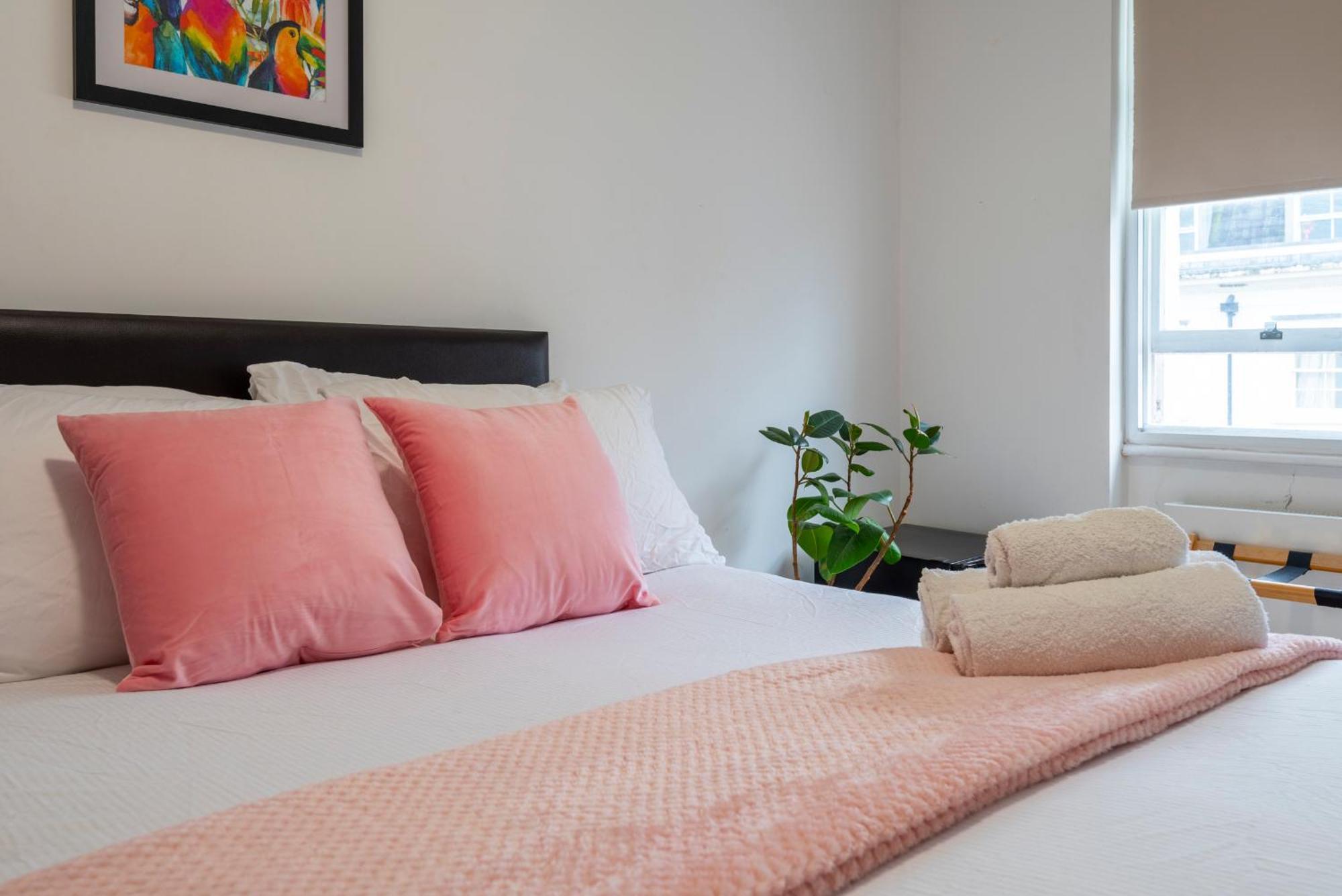 Dazzling Room Near Paddington/Elizabeth Stn Londra Exterior foto